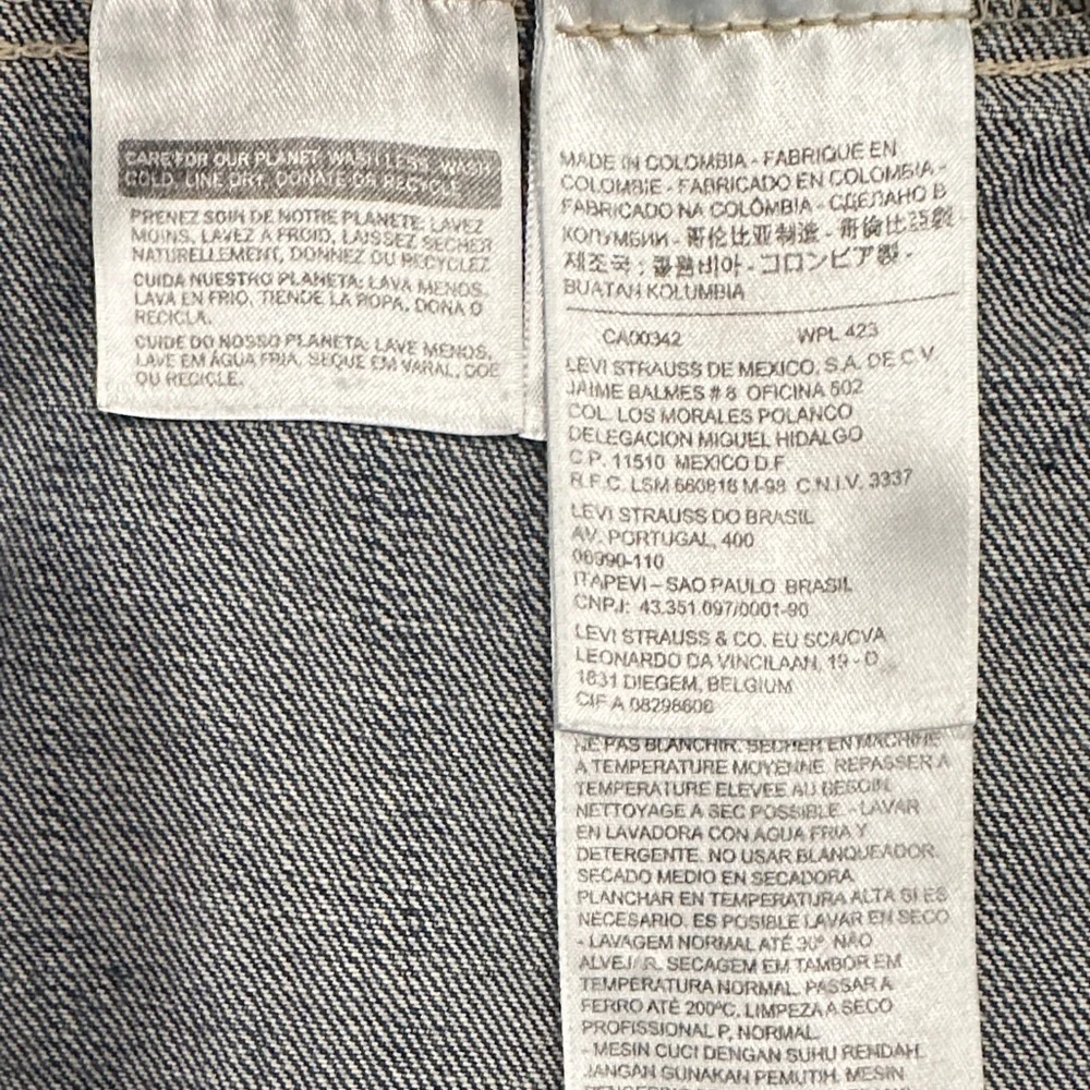 Levi's Classic Vintage Distressed Blue Denim Vest - Picture 7 of 8